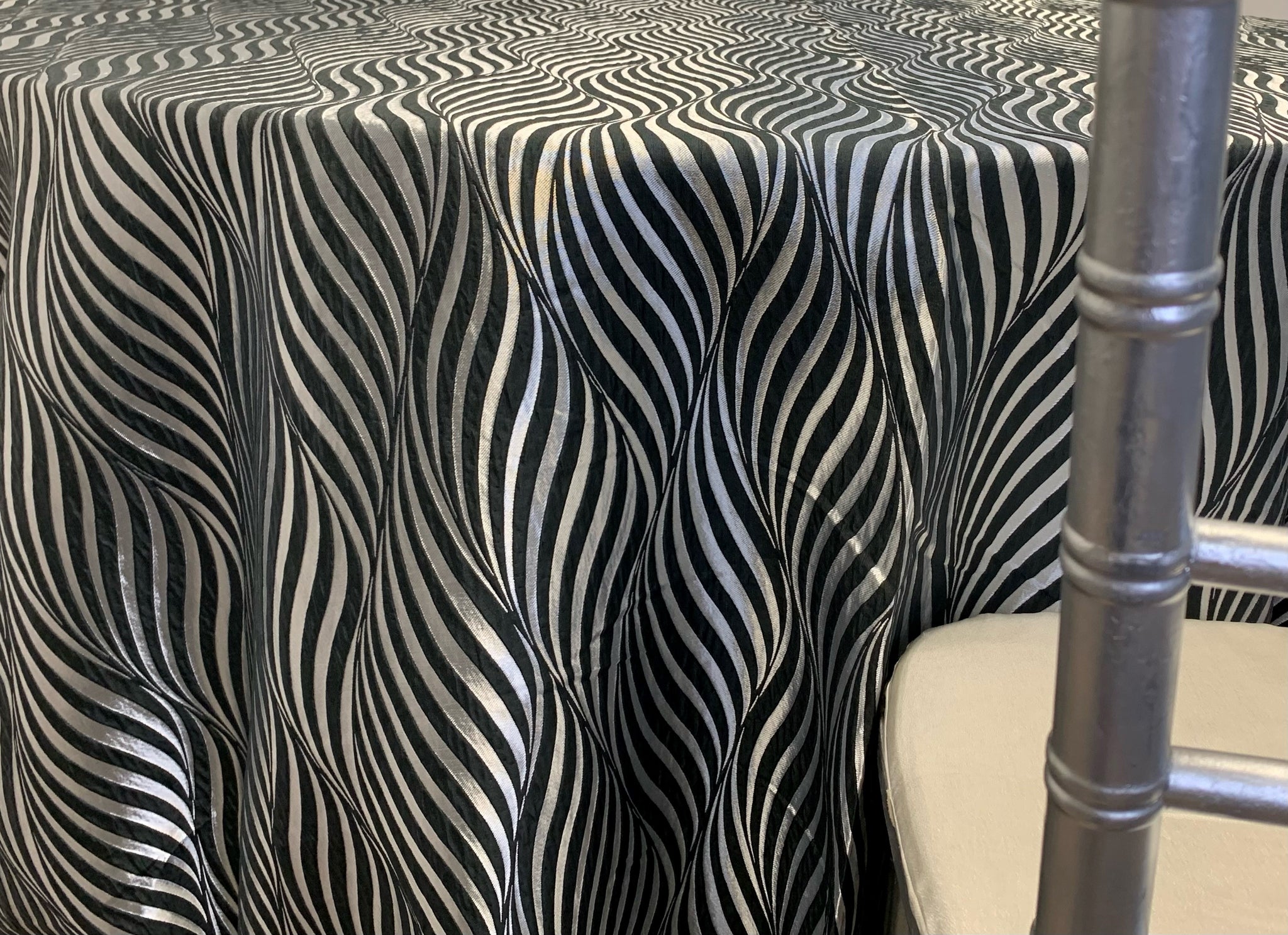 Sahara Black & Silver Couture Table Linen