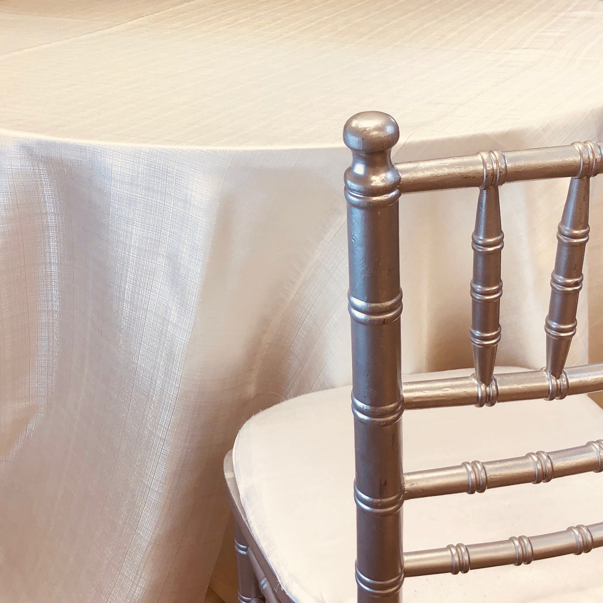 Cristi's Pearl Premium Table Linen