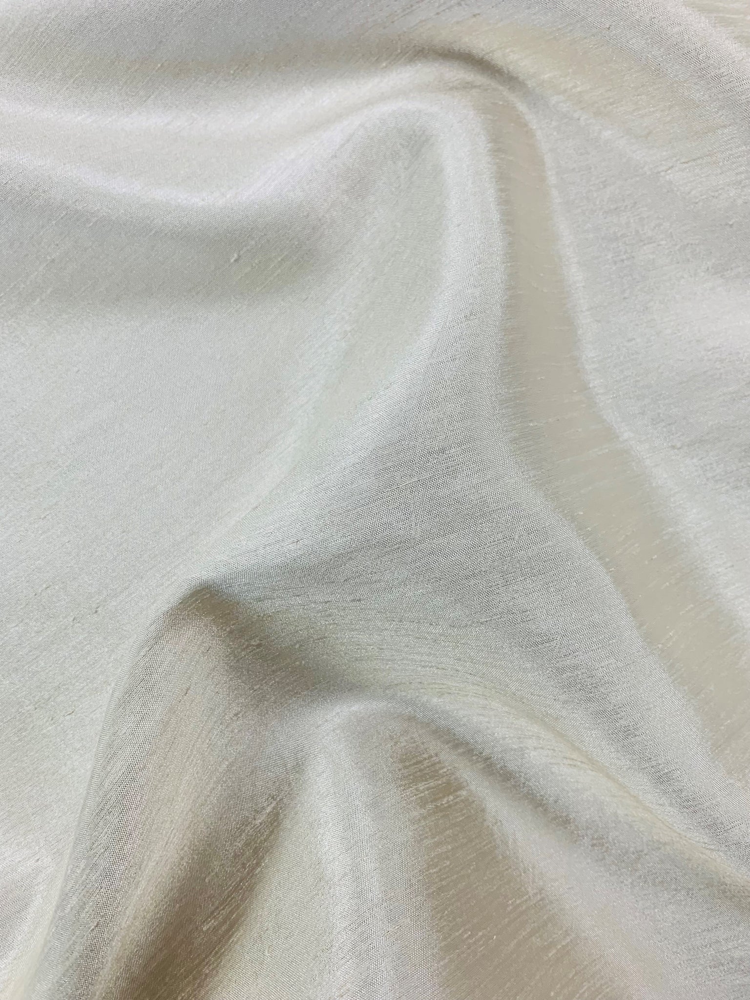 Dupioni Bone Premium Table Linen