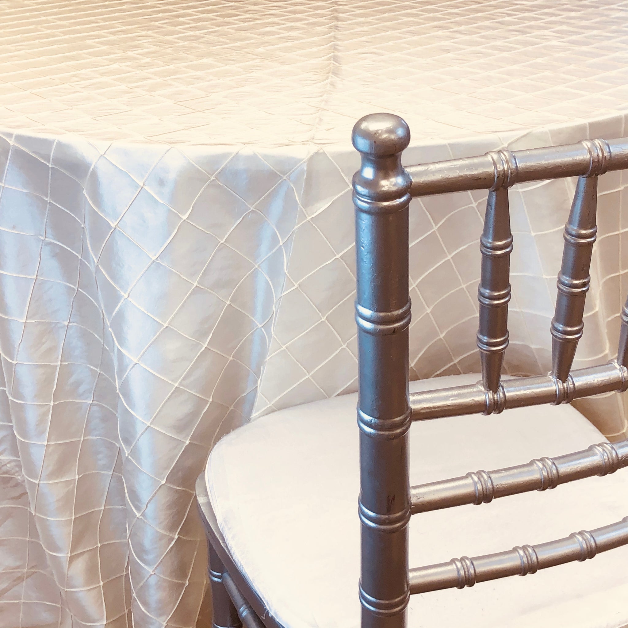 Pintuck Ivory Premium Table Linen