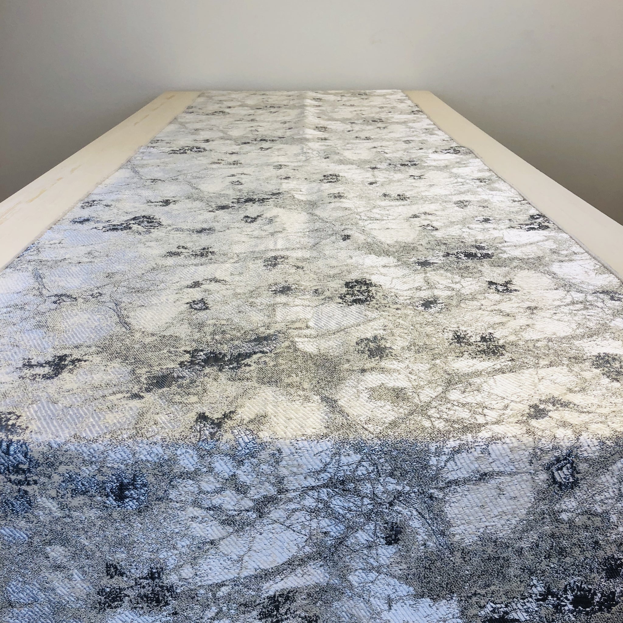 Quartz Silver - Reverse Runner
